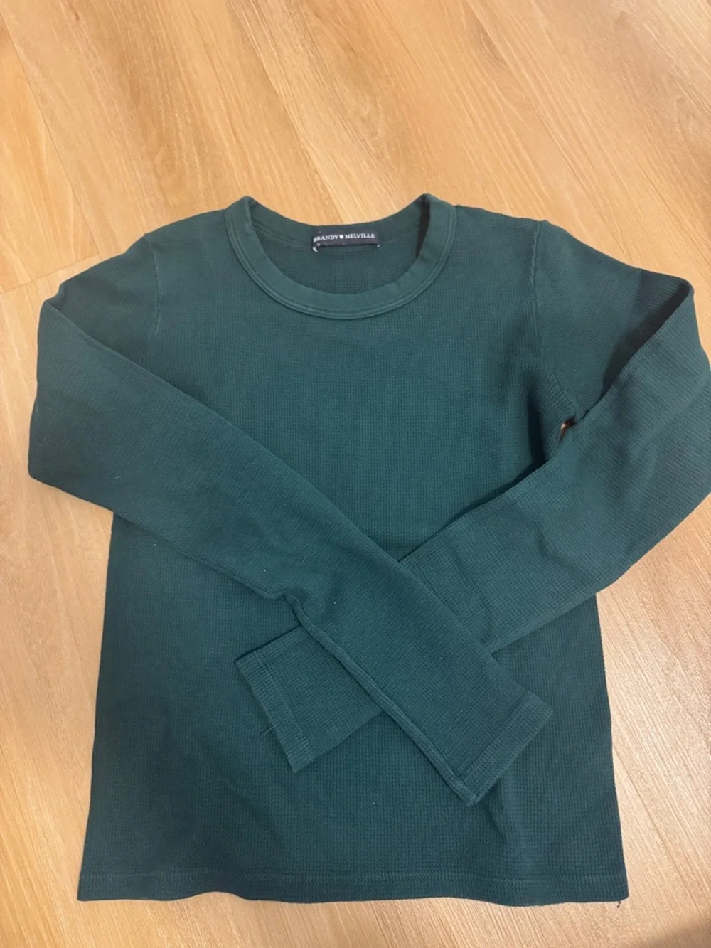 Brandy Melville Forest Green Crewneck long-sleeve - Picture 1 of 3